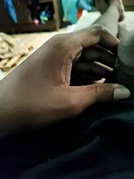 Snapshot of Arthu2r chatting on February 21, 2025, 6:04 pm Arthu2r online show from February 21, 2025, 6:04 pm