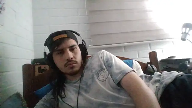 hung weeb online show from February 19, 2025, 3:39 am