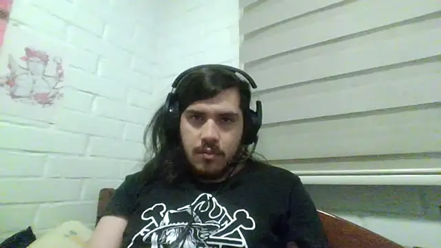 Snapshot of hung_weeb chatting on March 25, 2026, 2:50 am hung weeb online show from March 25, 2026, 2:50 am