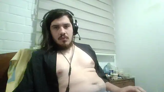 Snapshot of hung_weeb chatting on April 28, 2026, 2:27 am hung weeb online show from April 28, 2026, 2:27 am