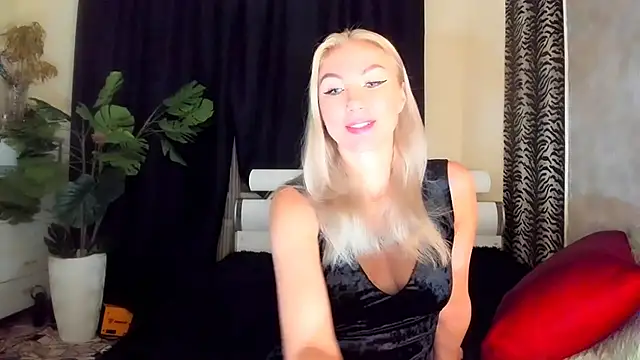 Snapshot of _SABOTAGE_ chatting on September 12, 2025, 1:06 am SABOTAGE online show from September 12, 2025, 1:06 am