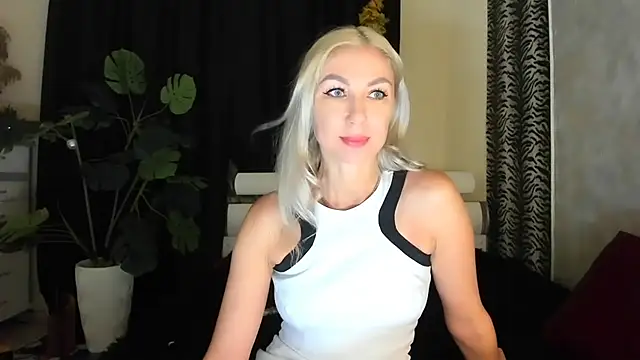 Snapshot of _SABOTAGE_ chatting on November 7, 2025, 1:27 am SABOTAGE online show from November 7, 2025, 1:27 am