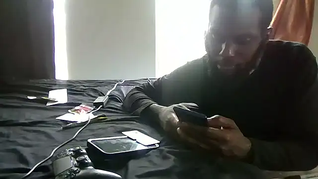Snapshot of Chocolate_Droppa chatting on May 11, 2026, 2:45 pm Chocolate Droppa online show from May 11, 2026, 2:45 pm