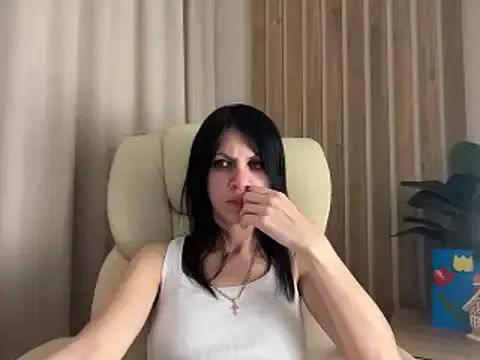 Snapshot of InjaAtHome chatting on March 17, 2026, 7:17 pm InjaAtHome online show from March 17, 2026, 7:17 pm