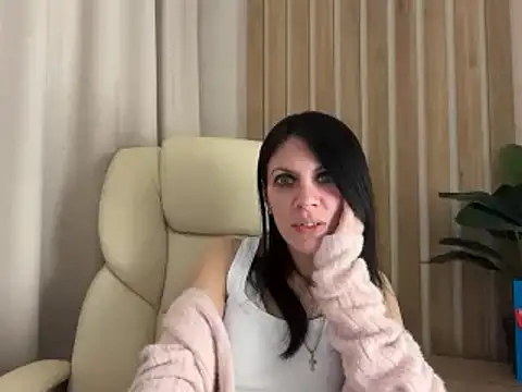 Snapshot of InjaAtHome chatting on March 25, 2026, 6:36 pm InjaAtHome online show from March 25, 2026, 6:36 pm