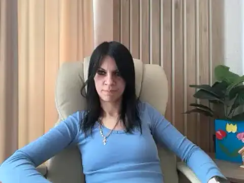 Snapshot of InjaAtHome chatting on March 31, 2026, 7:42 am InjaAtHome online show from March 31, 2026, 7:42 am