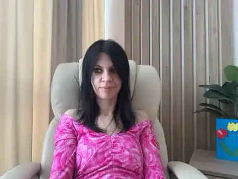 Snapshot of InjaAtHome chatting on April 4, 2026, 7:28 am InjaAtHome online show from April 4, 2026, 7:28 am