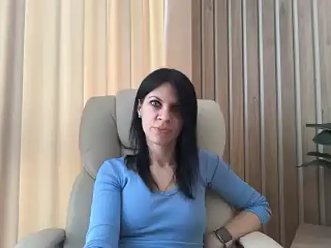 Snapshot of InjaAtHome chatting on April 7, 2026, 6:14 am InjaAtHome online show from April 7, 2026, 6:14 am