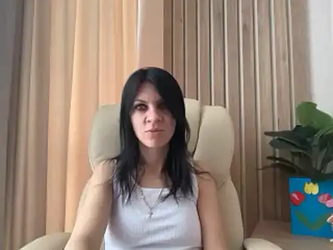 Snapshot of InjaAtHome chatting on April 11, 2026, 6:40 am InjaAtHome online show from April 11, 2026, 6:40 am