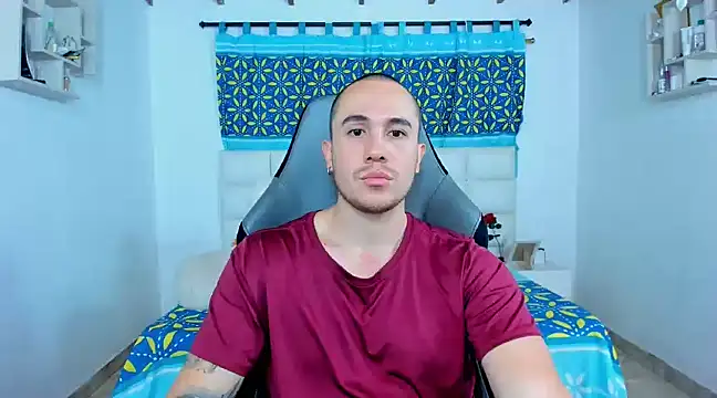 juan  jimenez online show from February 12, 2025, 11:09 pm