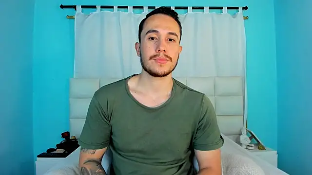 juan  jimenez online show from December 1, 2025, 10:04 pm