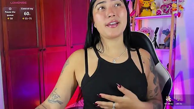 Snapshot of eymy-hadid chatting on November 9, 2025, 9:24 pm eymy-hadid online show from November 9, 2025, 9:24 pm