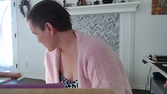 AuroraWillows online show from February 20, 2026, 6:30 pm