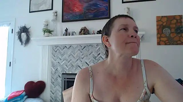Snapshot of AuroraWillows chatting on May 9, 2026, 4:34 pm AuroraWillows online show from May 9, 2026, 4:34 pm