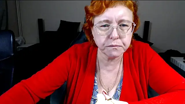 Snapshot of JoannaAndNeighbour chatting on February 5, 2026, 5:56 am JoannaAndNeighbour online show from February 5, 2026, 5:56 am