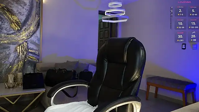 Snapshot of KateOwens chatting on February 11, 2025, 10:48 am KateOwens online show from February 11, 2025, 10:48 am