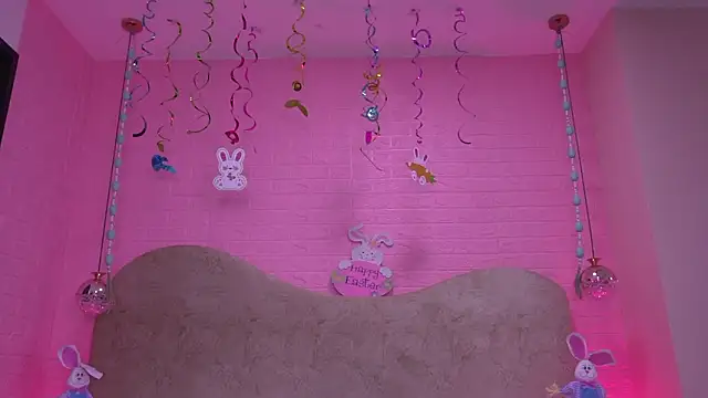 zzoe  online show from March 30, 2026, 3:07 am