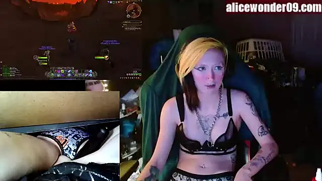 alicewonder09 online show from December 27, 2024, 4:15 am