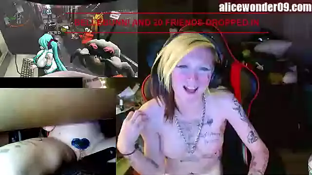 alicewonder09 online show from January 1, 2025, 10:32 am