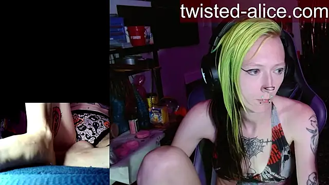 alicewonder09 online show from June 4, 2026, 3:01 am