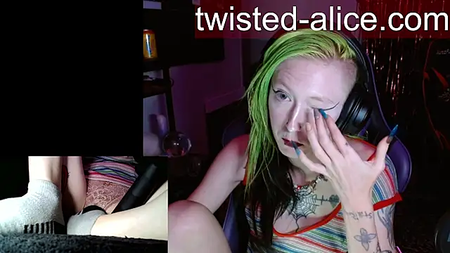 alicewonder09 online show from July 22, 2026, 3:09 am