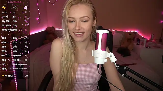 AmandaFiree online show from February 2, 2026, 7:18 am