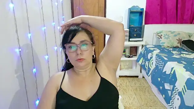 hottplay online show from September 14, 2025, 10:36 am