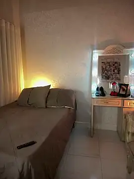 shannol ryan online show from April 14, 2026, 1:33 am