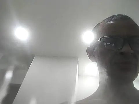 jrfm14 online show from October 11, 2025, 4:27 pm