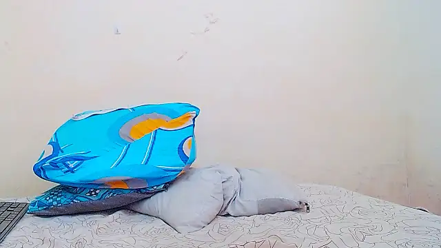 Camilexxx online show from March 17, 2025, 5:27 pm