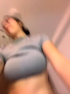 Snapshot of Sarasanders_4 chatting on September 11, 2025, 1:06 am Sarasanders 4 online show from September 11, 2025, 1:06 am