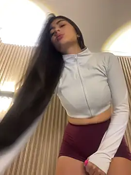 Snapshot of Sarasanders_4 chatting on October 21, 2025, 3:18 am Sarasanders 4 online show from October 21, 2025, 3:18 am