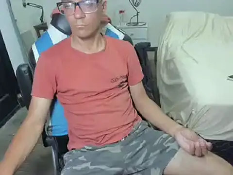 guachin hunk online show from December 23, 2024, 4:22 am