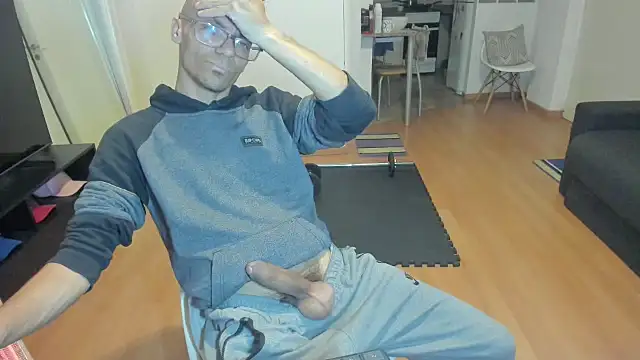 guachin hunk online show from September 10, 2025, 3:28 am