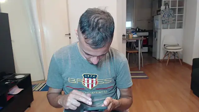 guachin hunk online show from April 4, 2026, 6:16 pm