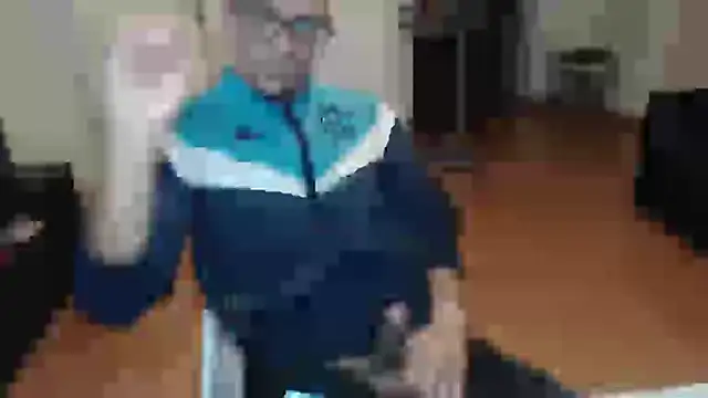 guachin hunk online show from May 30, 2026, 4:20 am