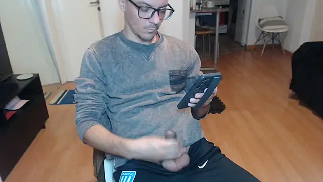 Snapshot of guachin_hunk chatting on July 2, 2026, 4:18 am guachin hunk online show from July 2, 2026, 4:18 am
