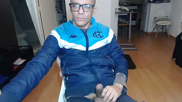 Snapshot of guachin_hunk chatting on July 20, 2026, 10:56 pm guachin hunk online show from July 20, 2026, 10:56 pm