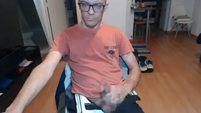 Snapshot of guachin_hunk chatting on July 31, 2026, 9:52 am guachin hunk online show from July 31, 2026, 9:52 am