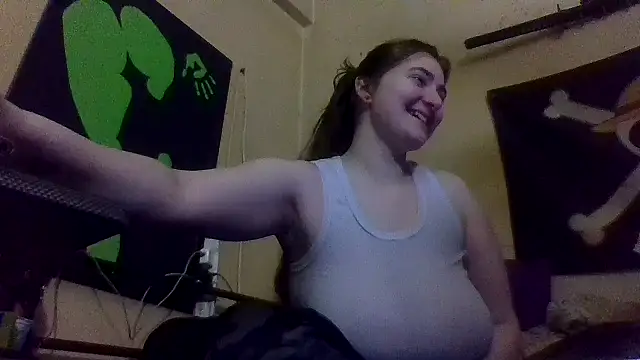 Snowbunnycake 131 online show from December 31, 2024, 3:01 am