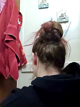 Snowbunnycake 131 online show from January 20, 2025, 9:24 am