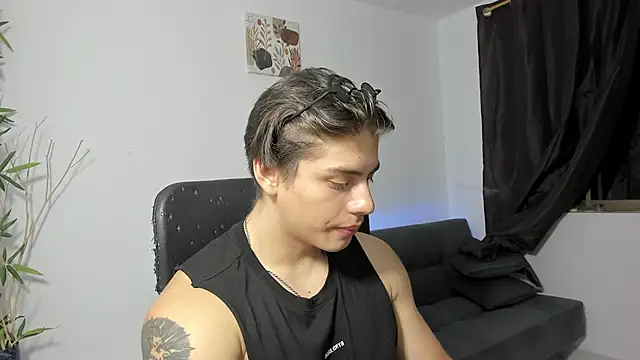 Giordano Russo online show from December 26, 2024, 7:49 pm