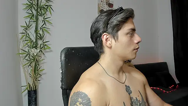 Giordano Russo online show from January 12, 2025, 10:22 pm