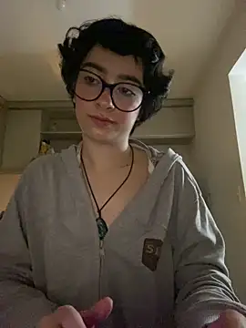 Snapshot of _Lunnaa_ chatting on April 1, 2026, 1:06 am Lunnaa online show from April 1, 2026, 1:06 am
