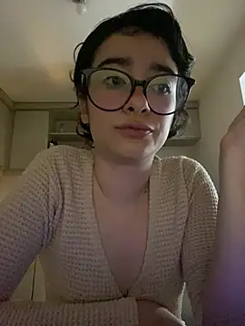 Snapshot of _Lunnaa_ chatting on April 6, 2026, 4:46 am Lunnaa online show from April 6, 2026, 4:46 am