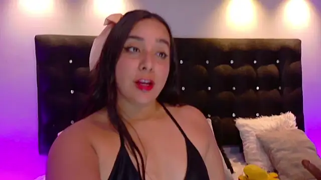 ValenScott1 online show from January 13, 2025, 4:19 pm