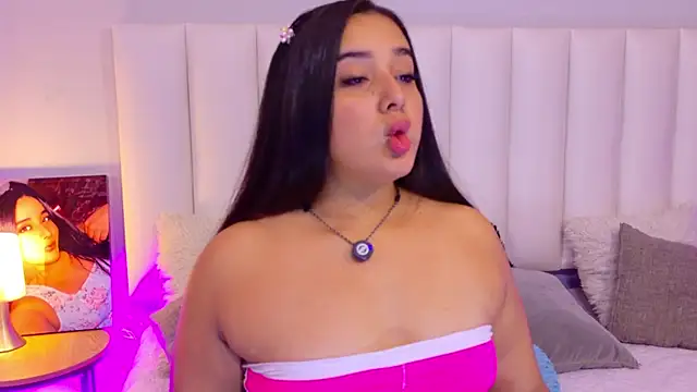 ValenScott1 online show from May 30, 2026, 12:35 pm