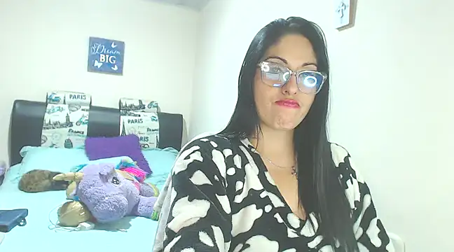 sahtlove1 online show from December 3, 2024, 3:41 am