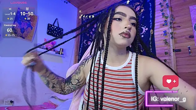 valenor  online show from November 24, 2025, 2:55 am