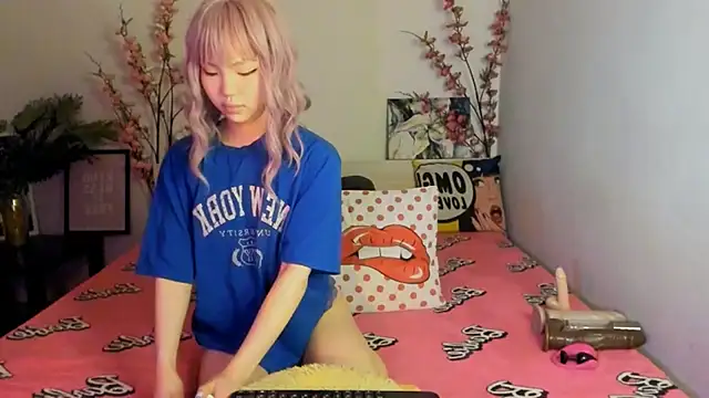 Stripchatlady online show from February 7, 2025, 2:40 am